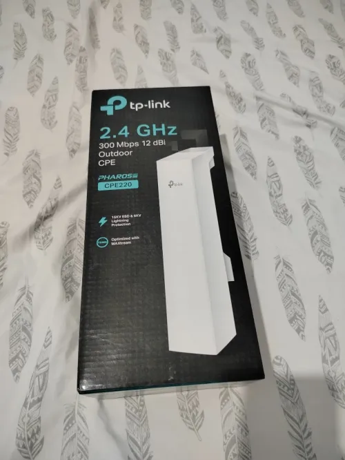 TP-Link CPE220, 2,4 GHz.