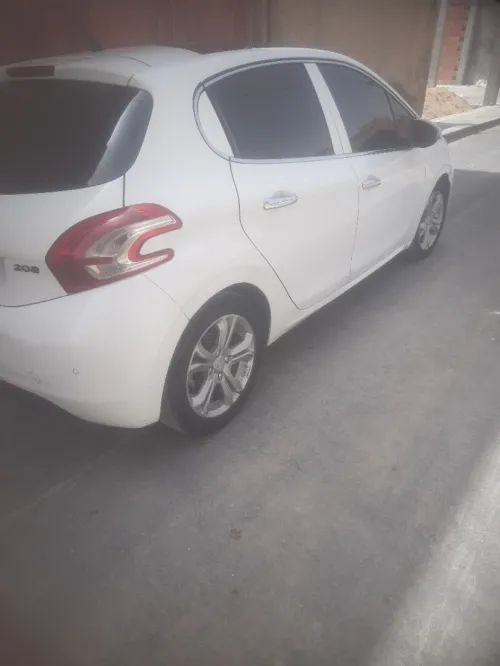 Peugeot 208 2015 Allure