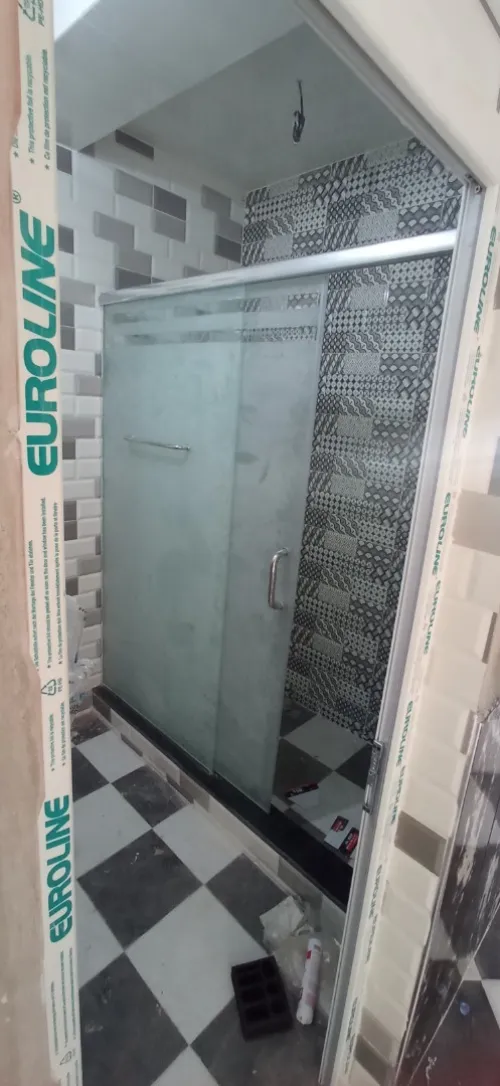Des Cabines de douche 