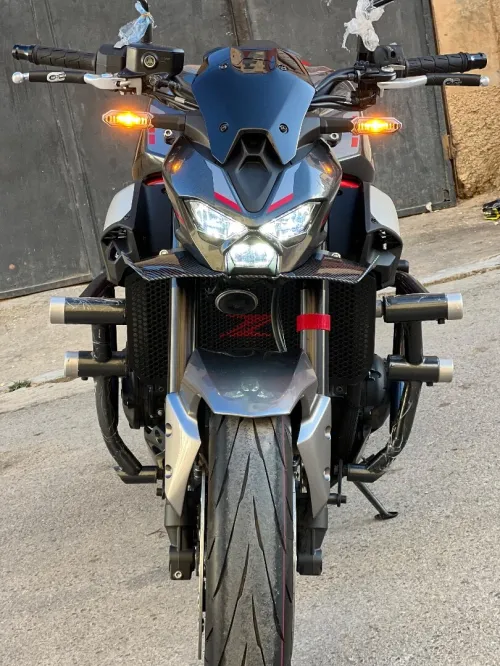 kawazaki z900 2025