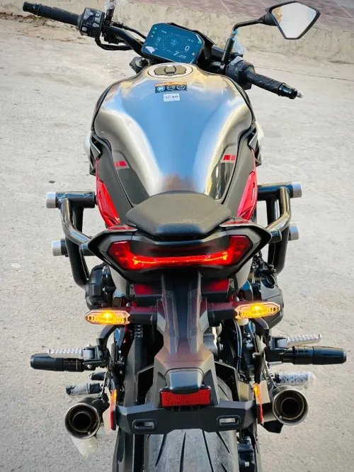 kawazaki z900 2025