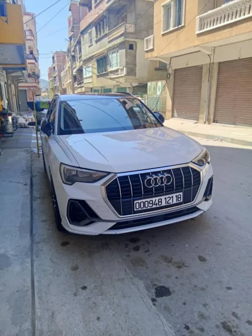 Audi Q3 2021 Q3