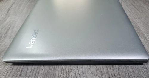 Laptop LENOVO i5 7eme Génération 