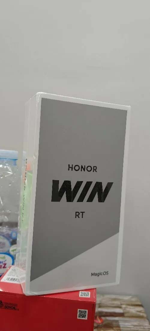 Honor Win RT