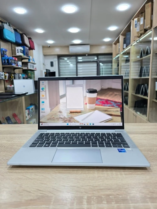 HP ELITEBOOK 830 G8 13.3"  i7 1185G7 32GB/512GB