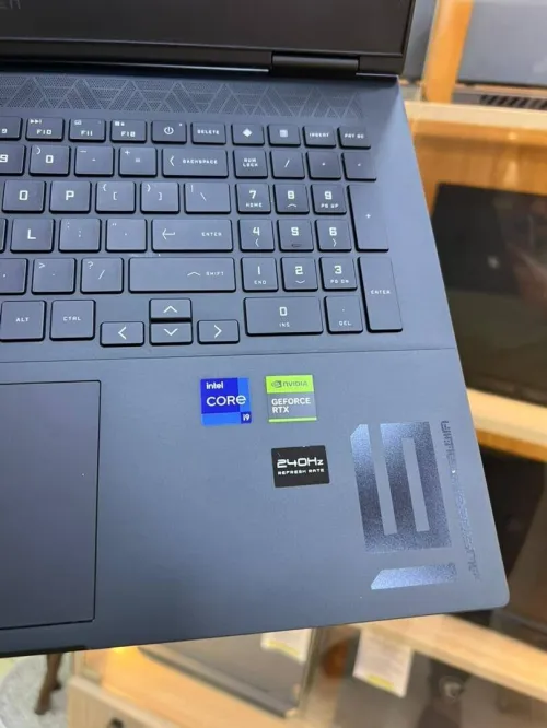 HP OMEN  16  i9 13900HX & RTX 4060 16GB/1TB