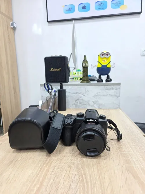  Panasonic Lumix FZ1000 mark  II  Capteur MOS 1"  20.1 MP