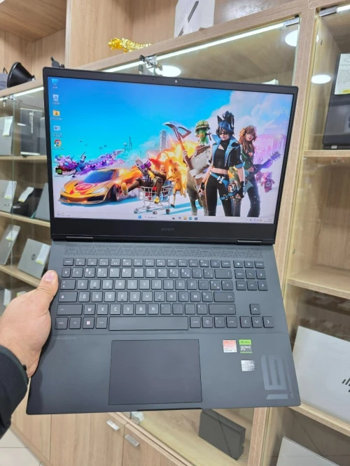 HP OMEN 16  RYZEN 9 7940HS & RTX 4070 16GB/1TB