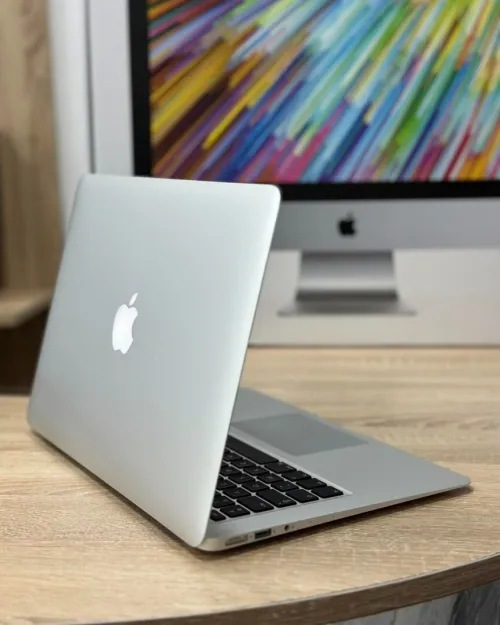 MacBook Air i5  13.3 2017 8GB /128GB