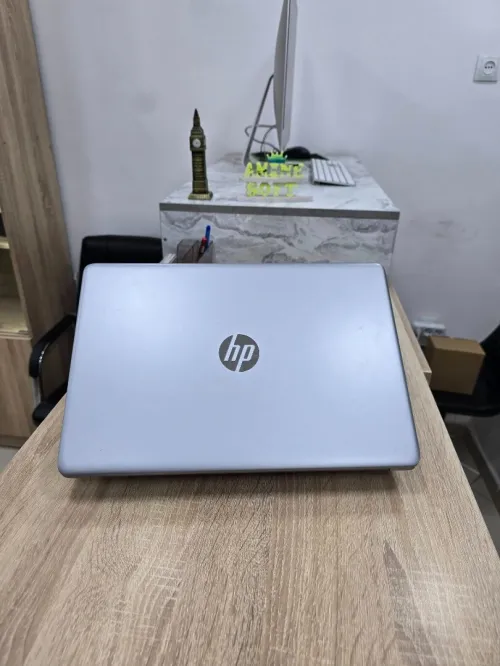 HP LAPTOP 250 G7 15.6"  i5-1035G1 8GB/256GB