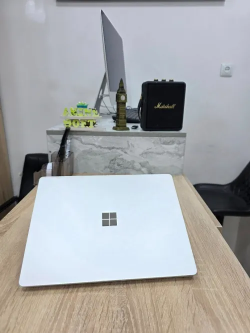 Microsoft surface Go 3 12.4"  i5-1035G1 8GB/256GB