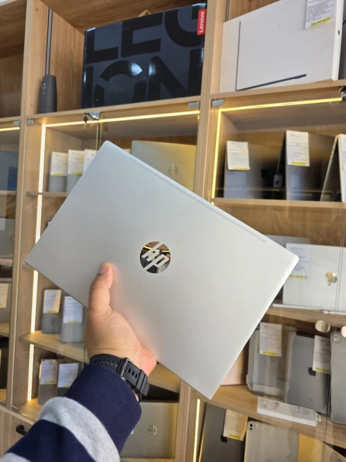 HP PROBOOK 430 G8 13.3   i7 1165G7 8GB /256GB