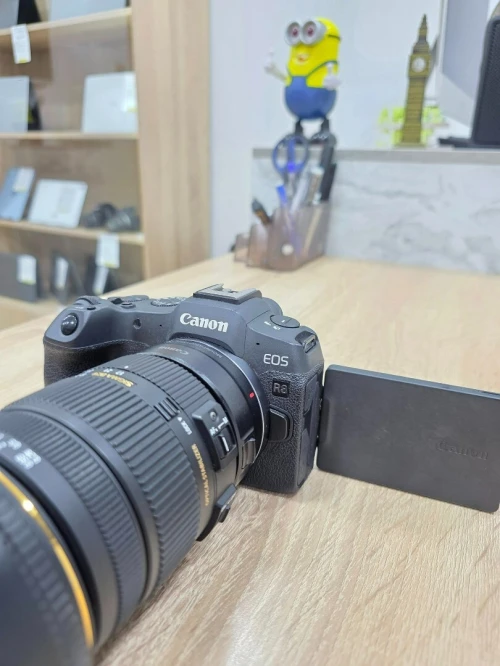 Canon EOS R8 + Objectif Sigma 17-50mm f/2.8 ( 45K clics )