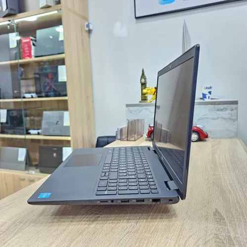 DELL Latitude 3520 15.6" i5 1145G7 8GB/512 GB
