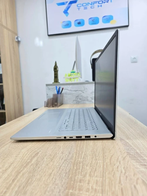 ASUS VivoBook 17 Ryzen 7 3700U 12GB /512GB