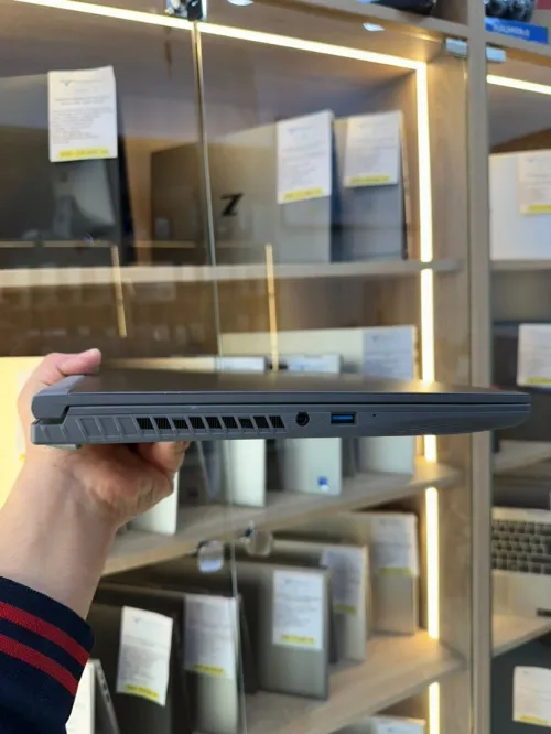MSI THIN 15 i5-12450H & RTX 2050 16GB / 512 GB SSD
