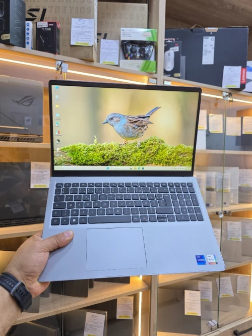 DELL VOSTRO 15 3530 15.6 I7 1355U  16GB /512GB