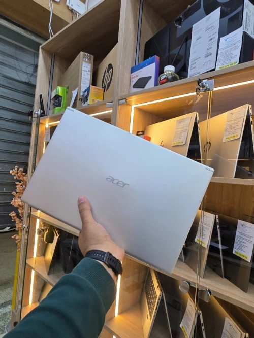 ACER ASPIRE 5   15.6 i7 1165G7 8GB /512GB