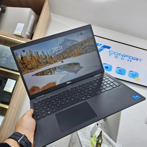 DELL Latitude 3520 15.6" i5 1145G7 8GB/512 GB