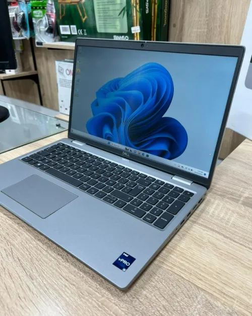 DELL PRECISION  3580 15.6"  i5 1350P 16GB/512GB