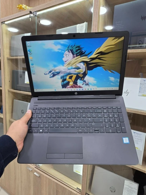 HP 250 G7 15.6  i7 8550U ( 8GB/256Gb SSD )