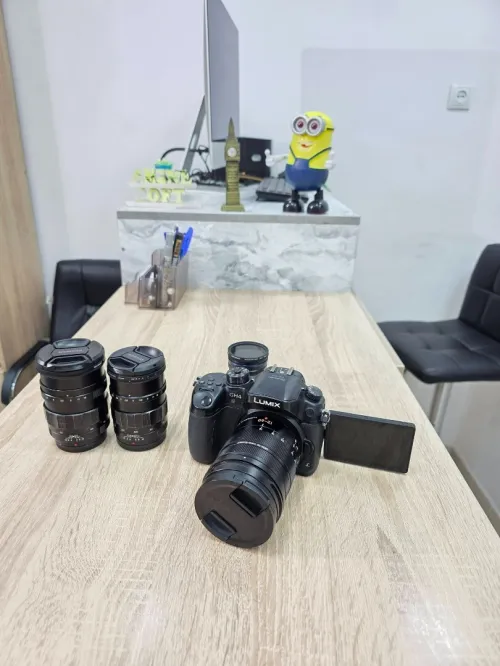 Caméra : Panasonic Lumix GH4 + 4 Objectifs
