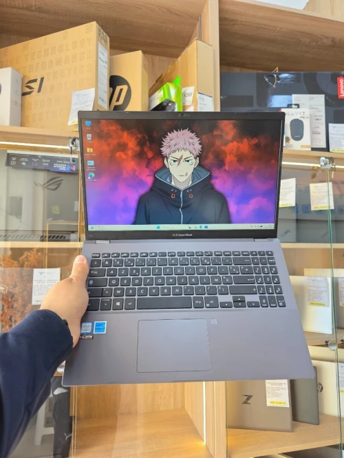ASUS ExpertBook 15  i7 8565U 8GB/512GB
