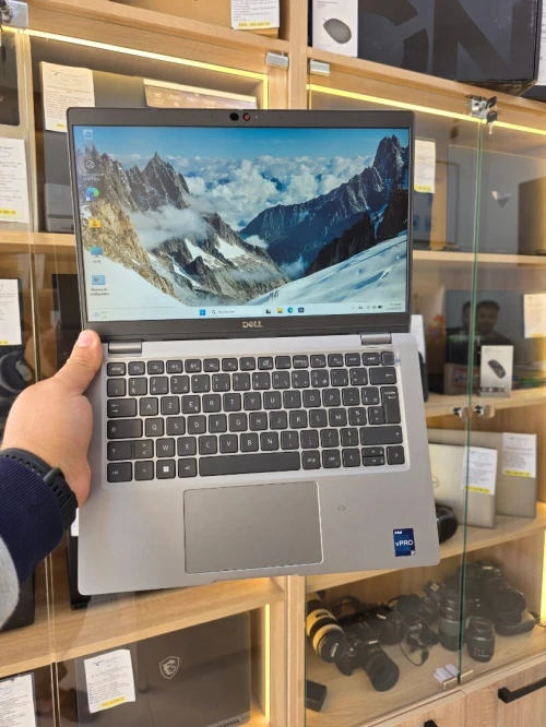 DELL Latitude 5330 13.3" Tactile i7 1265U 16GB/512GB