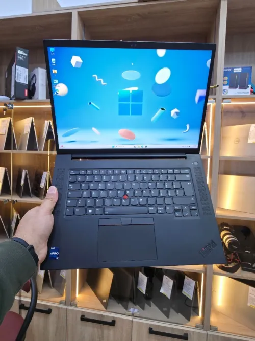 LENOVO THINKPAD P1 GEN 5 16  i7 12800H  16GB /512 SSD