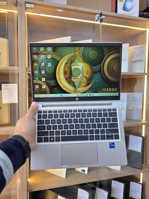 HP PROBOOK 430 G8 13.3 Tactile  i7 1165G7 8GB /256GB