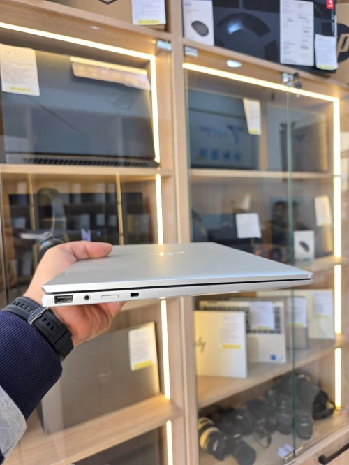 [VENDU ]HP ELITEBOOK 1040 G7 14" X360 i7 10810U 16GB/256GB