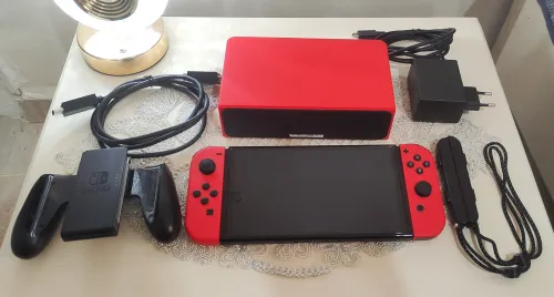 Nintendo Switch OLED Mario (Flashé)