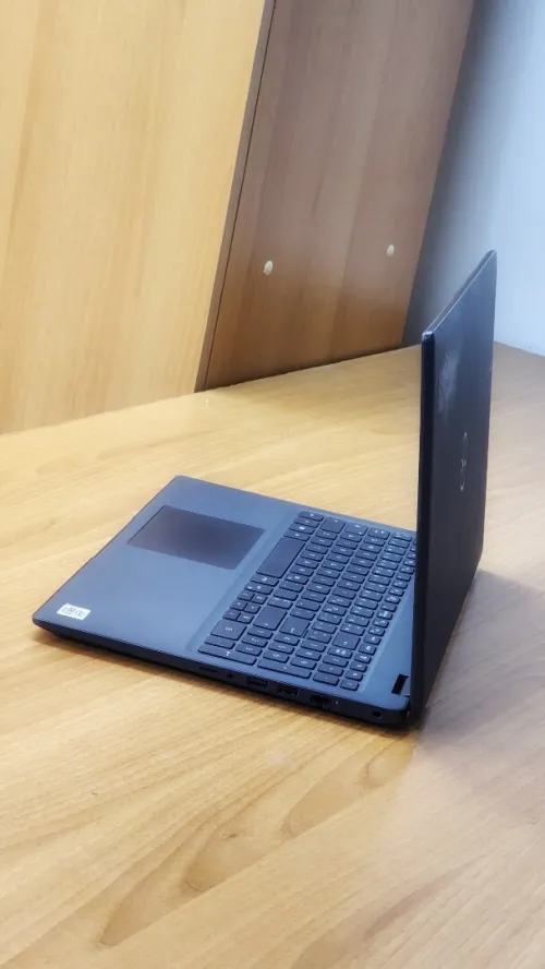 DELL LATITUDE 3500 I5-10210U 8Go 256 SSD UHD GRAPHICS Ècran 15,6 FHD  QWERTY Windows 10 Original