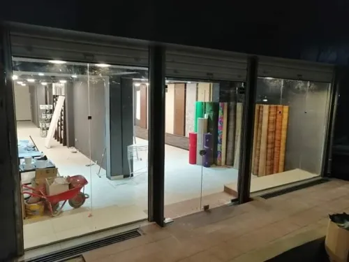 Vitrine en verre trempé 