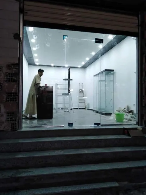 Vitrine en verre trempé 