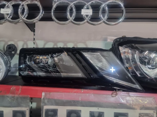 Phare-optique-skoda-octavia- 2017 à 2020