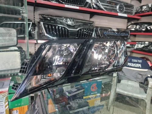 Phare optique skoda octavia 2017/2019