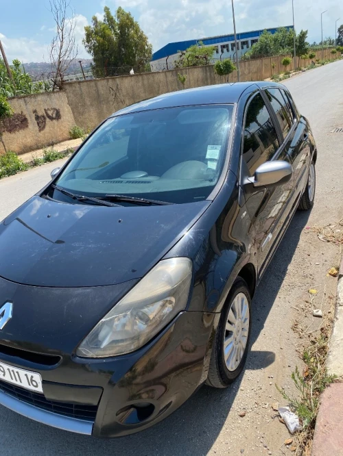 Renault Clio 3 2011 Night and Day