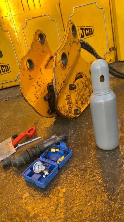 brise roche Hmb marteau hydraulique jcb mst case