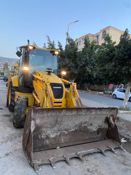 Komatsu Komatsu wb93 r5 2009