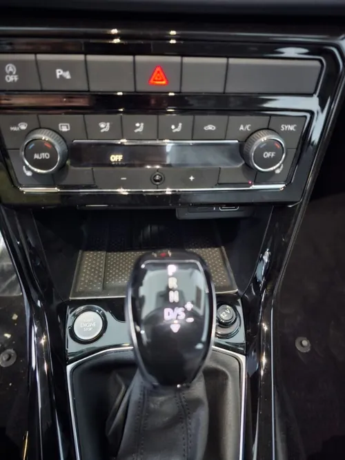 Volkswagen Tahru 2025 Sharp
