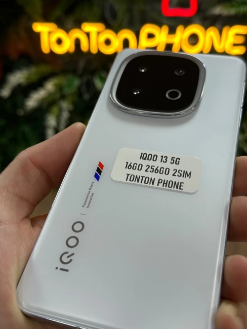 Vivo Iqoo 13 (16/256)