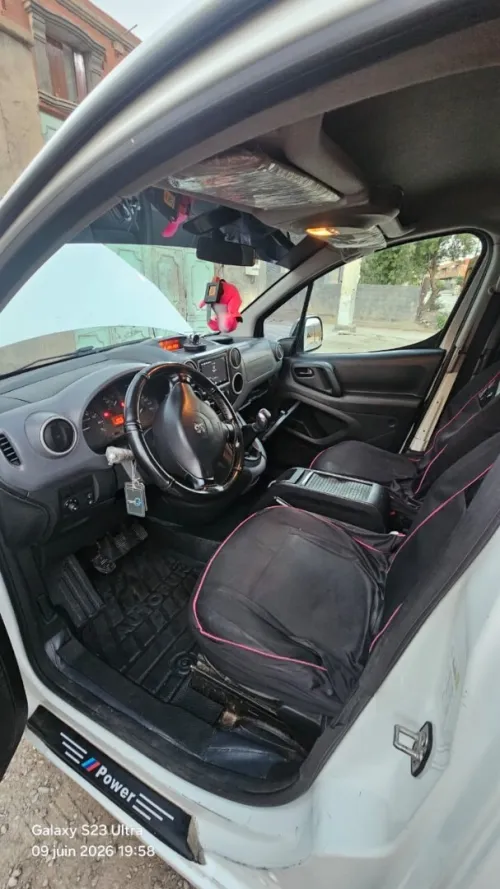 Peugeot Partner 2014 B9