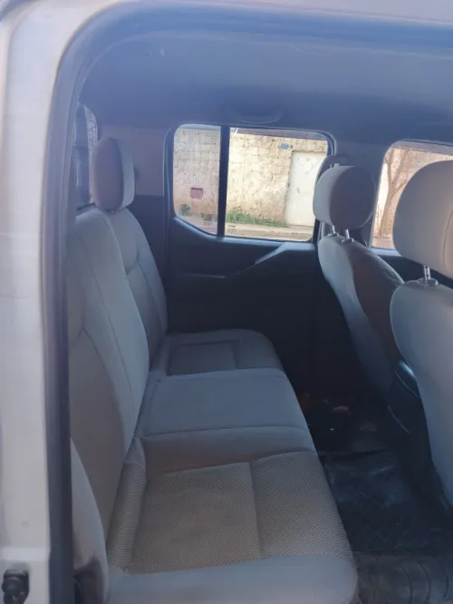 Nissan Navara 2013 Elegance 4x4