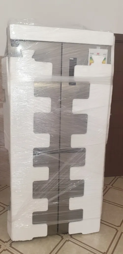 Refrigerateur TCL  4portes.