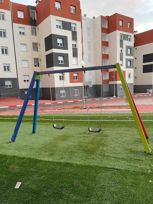 Aménagement Airs de jeux , Toboggan , Balançoire , jeux de ressort , bascule , banc public , 