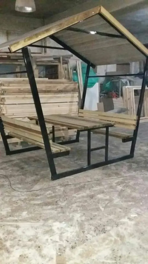 Banc public , table extérieure , poubelle , banc public fonte , acier , bois 