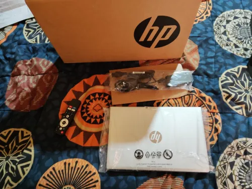 HP PROBOOK 445 G10 RYZEN 5 RAM 16 GIGAS SSD 256 NEUF AVEC EMBLAGE