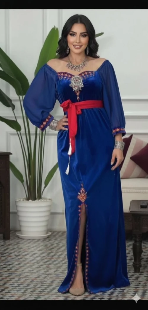 Robes kabyles en velour 9adiffa classe et modernes