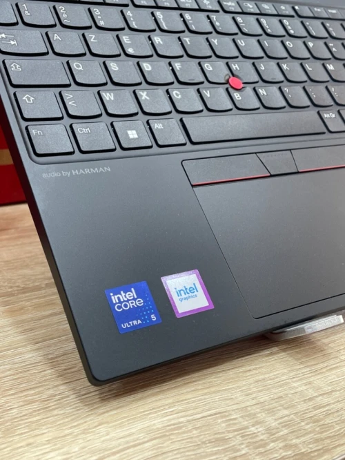 LENOVO E16 GEN 2 ULTRA 5 125U 8DDR5 256NVME 16 POUCE FHD IPS AZERTY